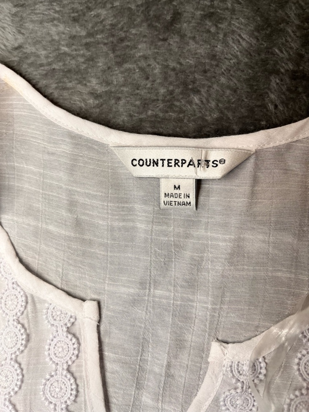 Counterparts White Lightweight Embroidered Top - Picture 2 of 14